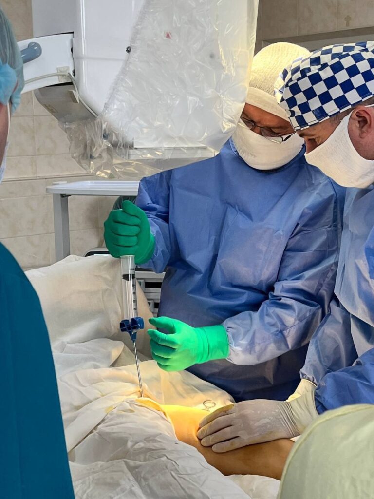 1 У Рівному провели унікальну операцію 9-річному хлопчику (ФОТО)