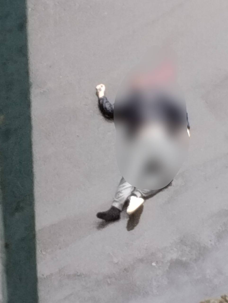 У Рівному з багатоповерхівки випав чоловік 0000