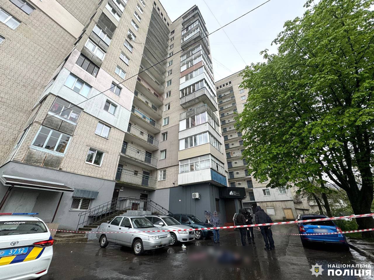 Поліцейські встановили особу рівнянина, який уранці випав із вікна 0000