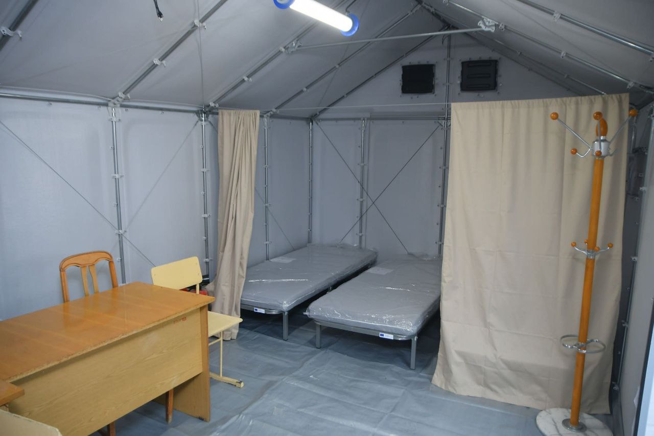 1 На Рівненщині витратили мільйони на подаровані містечка незламності, а житло не будують