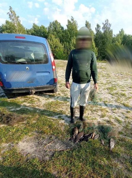 1 На Рівненщині на незаконному вилові риби затримали рибалок