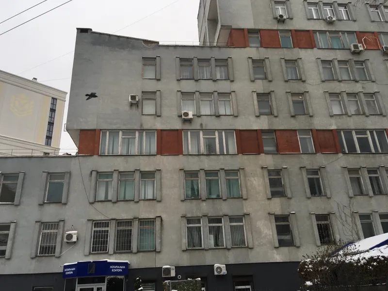 1 У Рівному на аукціон виставили комерційну будівлю на Петлюри