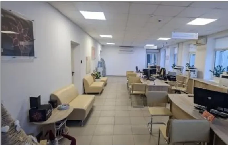 1 У центрі Рівного на аукціоні продають комерційне приміщення