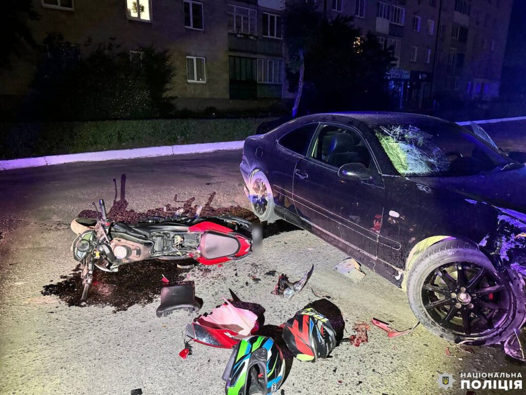 1 На Рівненщині водії автівок ігнорують мотоциклістів і спричиняють ДТП