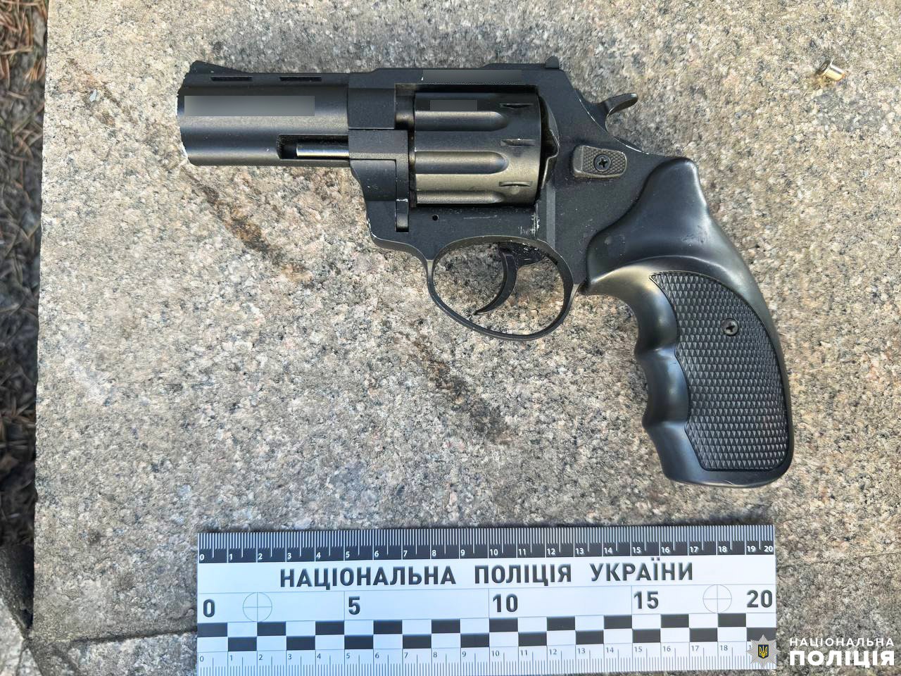 1 У центральному храмі Рівного чоловік погрожував священнику зброєю