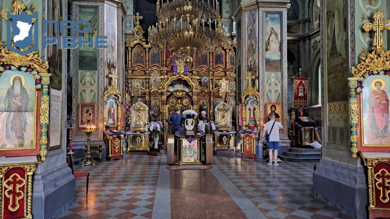 1 Рівненський священник розповів, чи можна випікати паску з начинками (ВІДЕО)