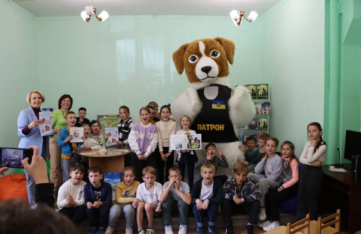 Євгенія Курсик розповіла про доступність та ціну на дебютну книгу своєї доньки
