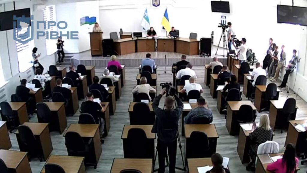 1 Біля центрального ринку Рівного припинять роботу ярмарку