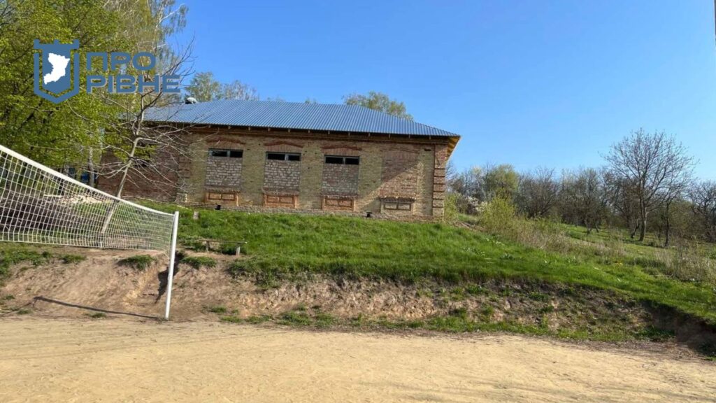 1 Як на Рівненщині облаштовують житло для евакуйованих з Донеччини