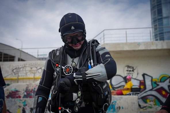 1 Тіло 20-річної рівнянки підняли з моря одеські рятувальники (ВІДЕО)