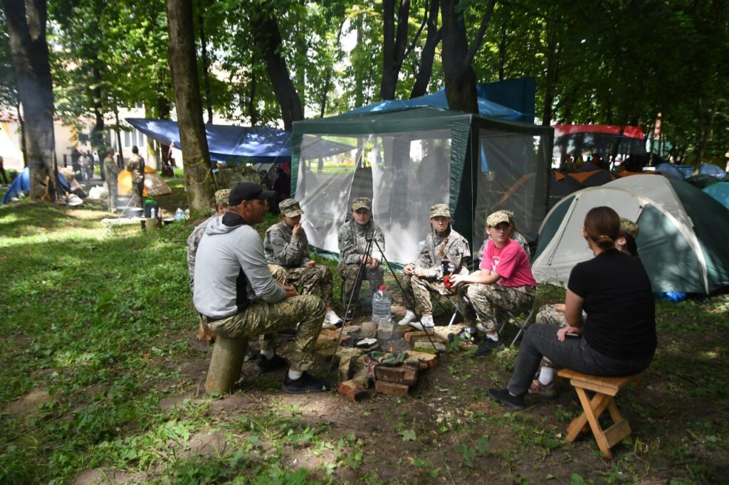 1 Патріотична молодь Рівненщини змагалася у “Джурі”