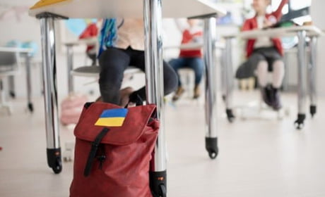 Школярам, які навчаються за кордоном, переведуть оцінки на українські 0000