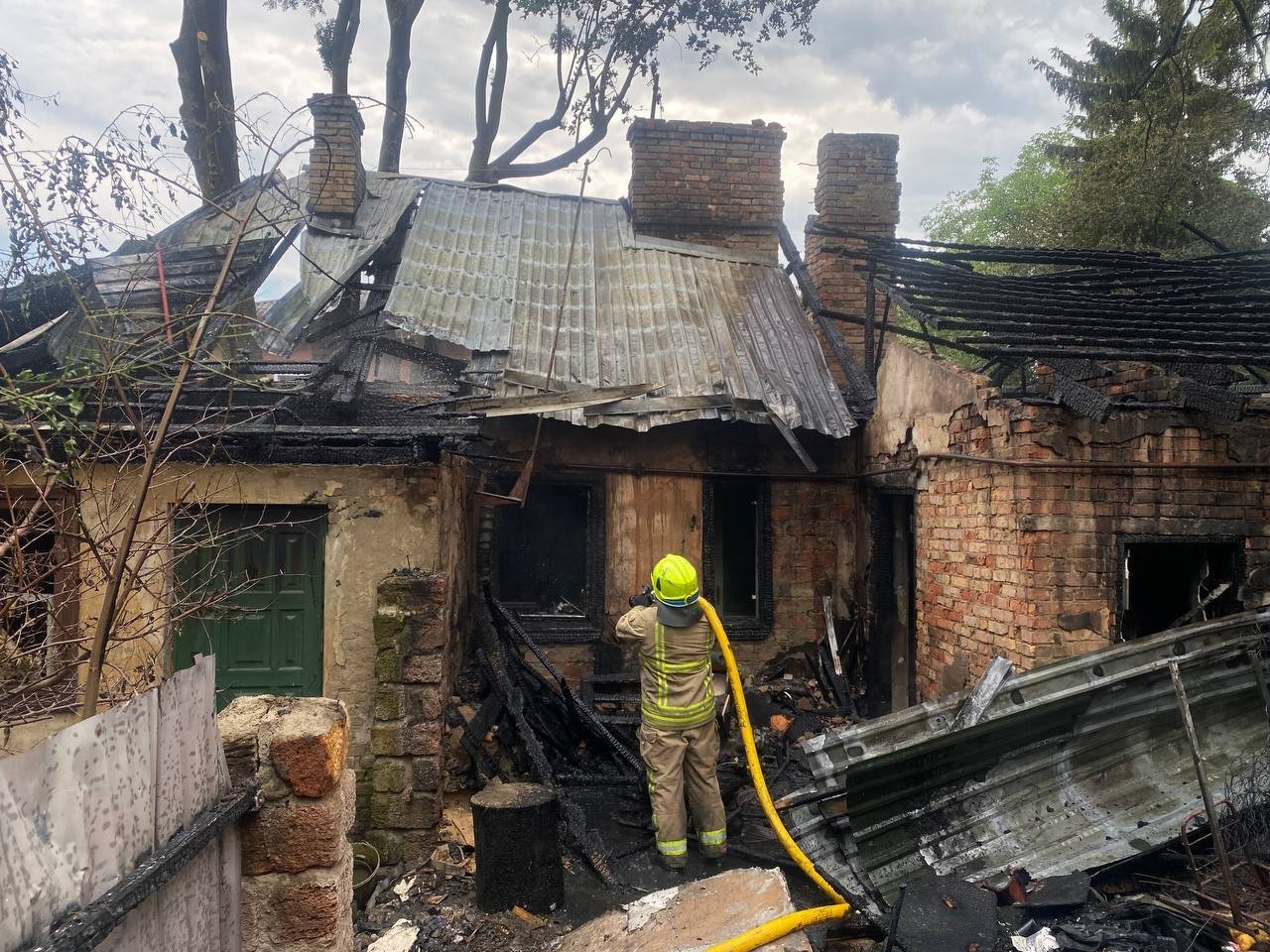 Жителя Рівного підозрюють у підпалі будинку 0000