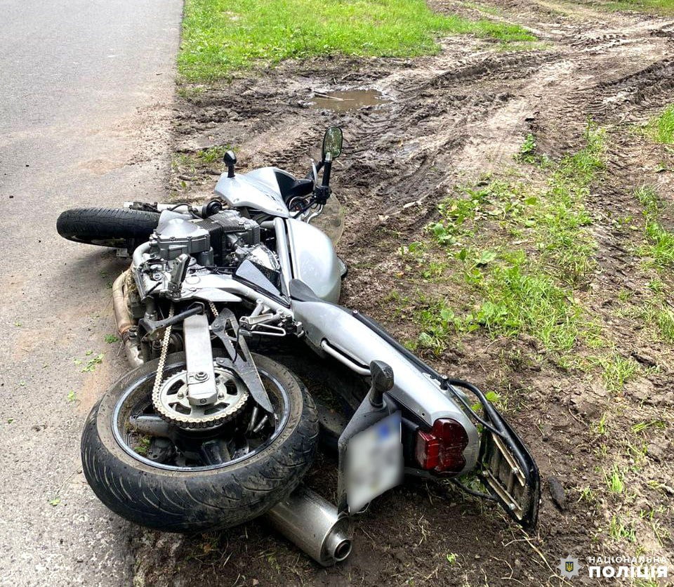 1 На Рівненщині у смертельній ДТП загинув пасажир мотоцикла