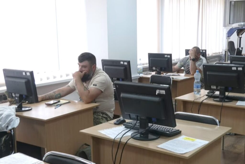 1 Ветерани з інвалідністю на Рівненщині безкоштовно навчаються водити авто