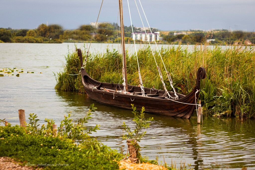 1 6 місць для активного відпочинку на воді на Рівненщині (ОПИС, ЦІНИ)