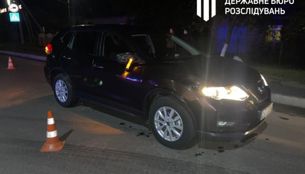 1 30-річну поліцейську, яка насмерть збила жінку біля Рівного, звільнили зі служби та будуть судити (ФОТО)