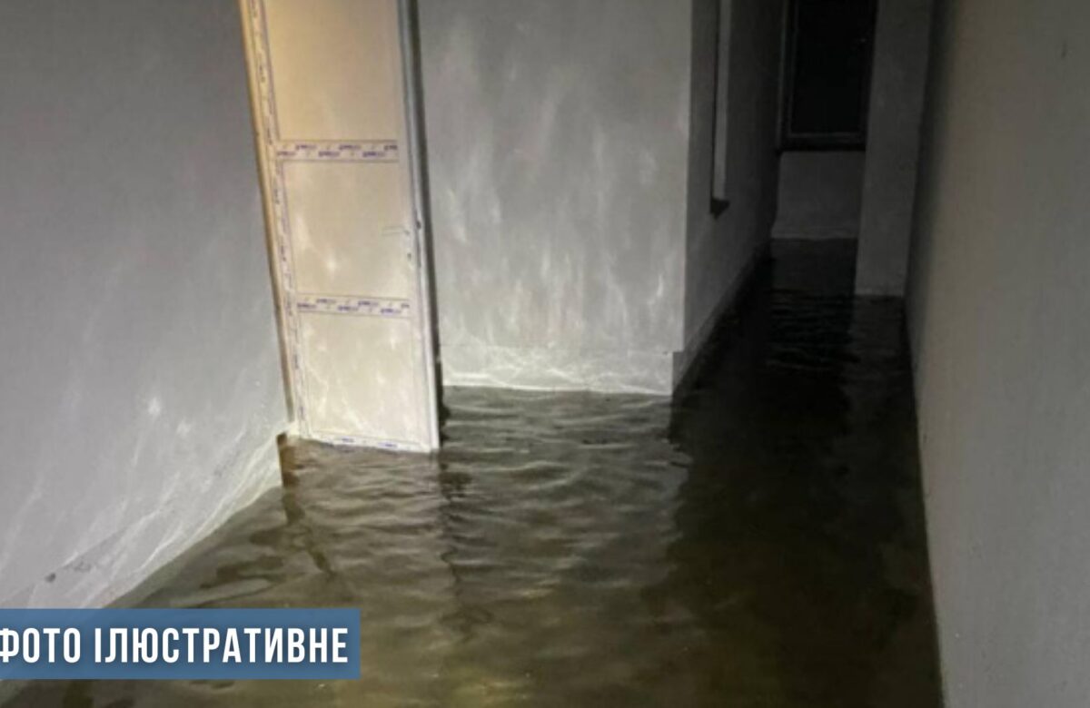 На Рівненщині затопило підвали житлових будинків