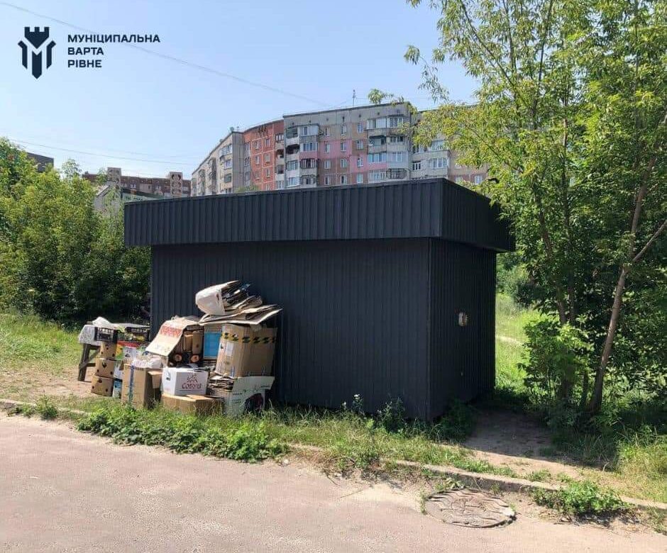 Рівненські “муніципали” виявили нелегальний прийом вторсировини