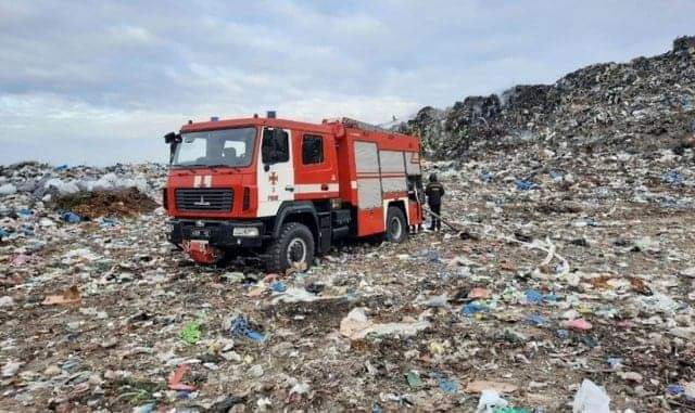 На сміттєзвалищі біля Рівного заборонили палити цигарки й багаття 0000