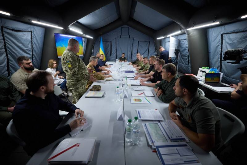 1 Президент України прибув на кордон із білоруссю