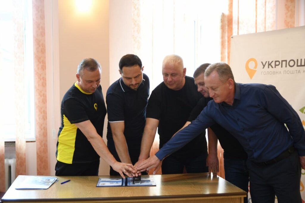 1 На Рівненщині погасили марку, присвячену героїчним медикам