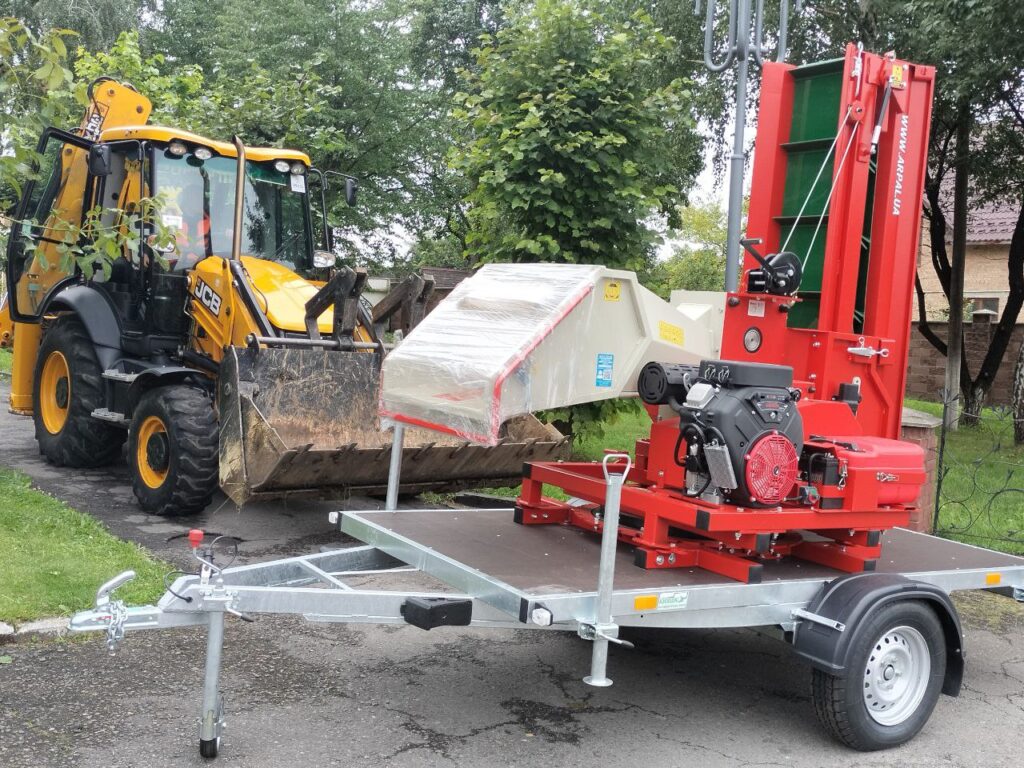 1 Громада Рівненщини отримала сучасну дробарку для утилізації сміття