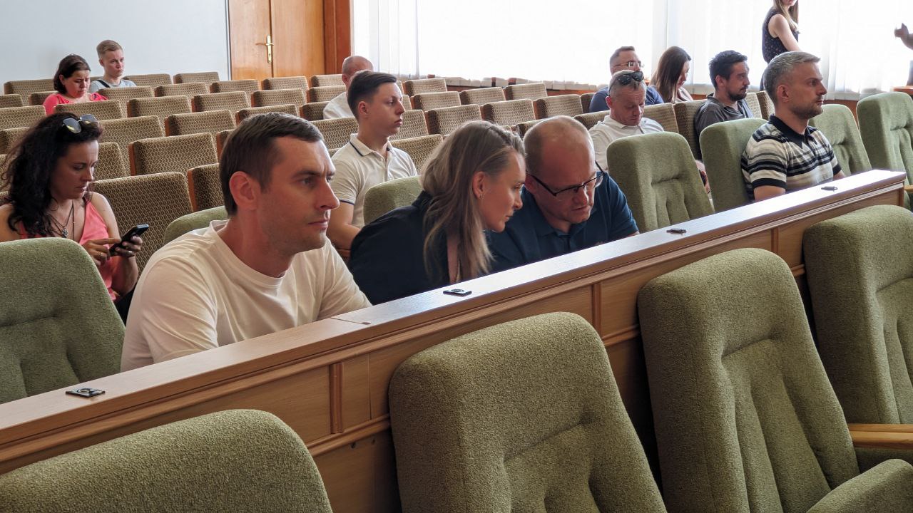 1 Депутати Рівненської обласної ради закликали місцевих церковників вийти з московського патріархату