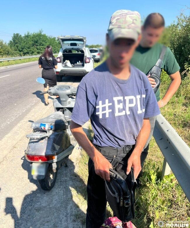 Одесит викрав мопед у рівнянина