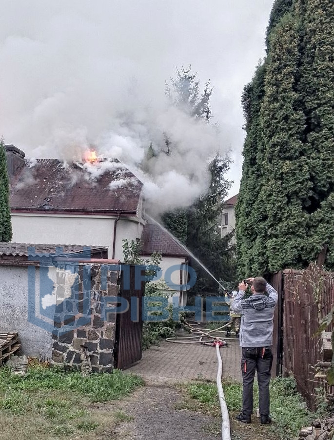 1 У Рівному загорілася сауна (ФОТО)