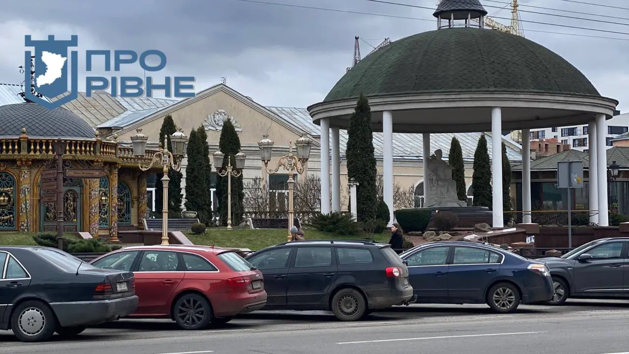 Відомо, де можуть з’явитися перші платні парковки у Рівному 0000