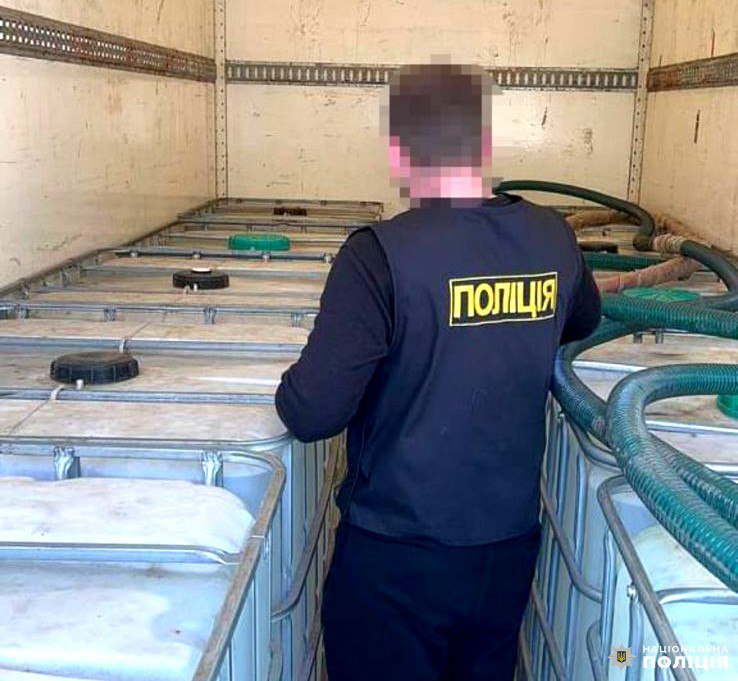 1 Львівянину за перевезення фальсифікованого спирту Рівненщиною повідомили про підозру