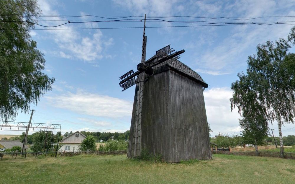 Туристам на Рівненщині пропонують побачити найстаріший вітряк України (ВІДЕО) 0000