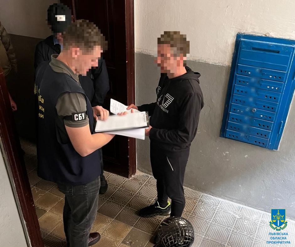 Львівський блогер отримав підозру за “злив” локацій ТЦК Рівненщини і фіктивні посвідчення 0000