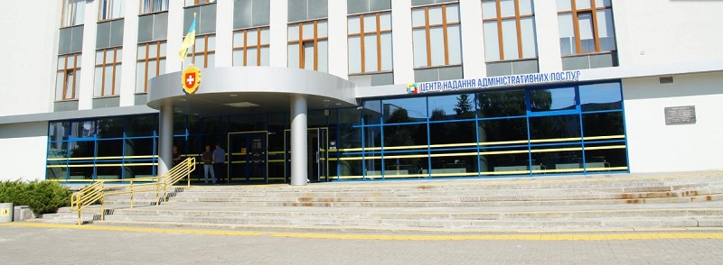 Працівники ЦНАПів Рівненщини за перше півріччя надали півмільйона послуг 0000