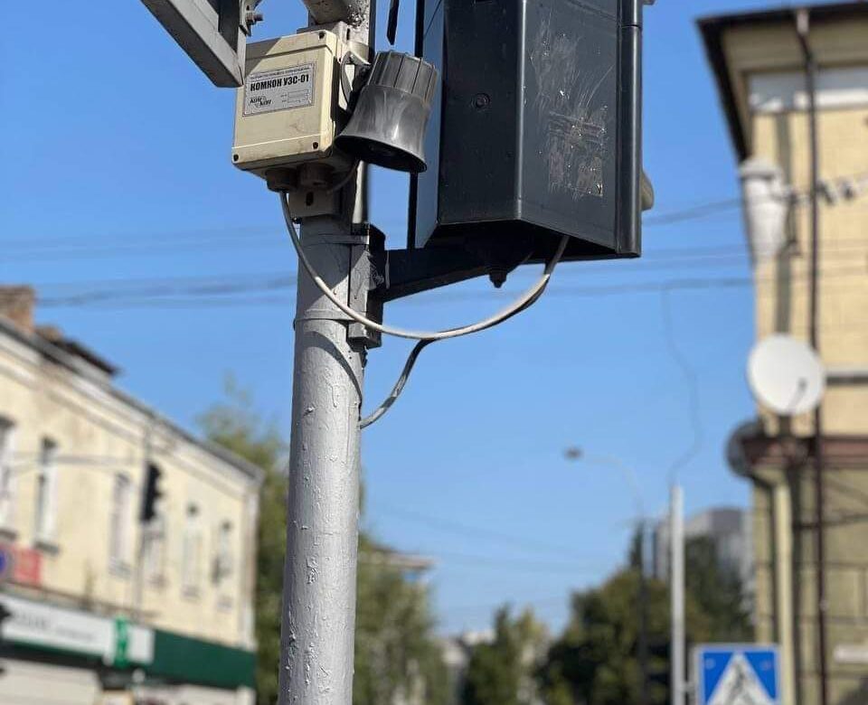 У Рівному на половині світлофорів встановили озвучення (ПЕРЕЛІК)