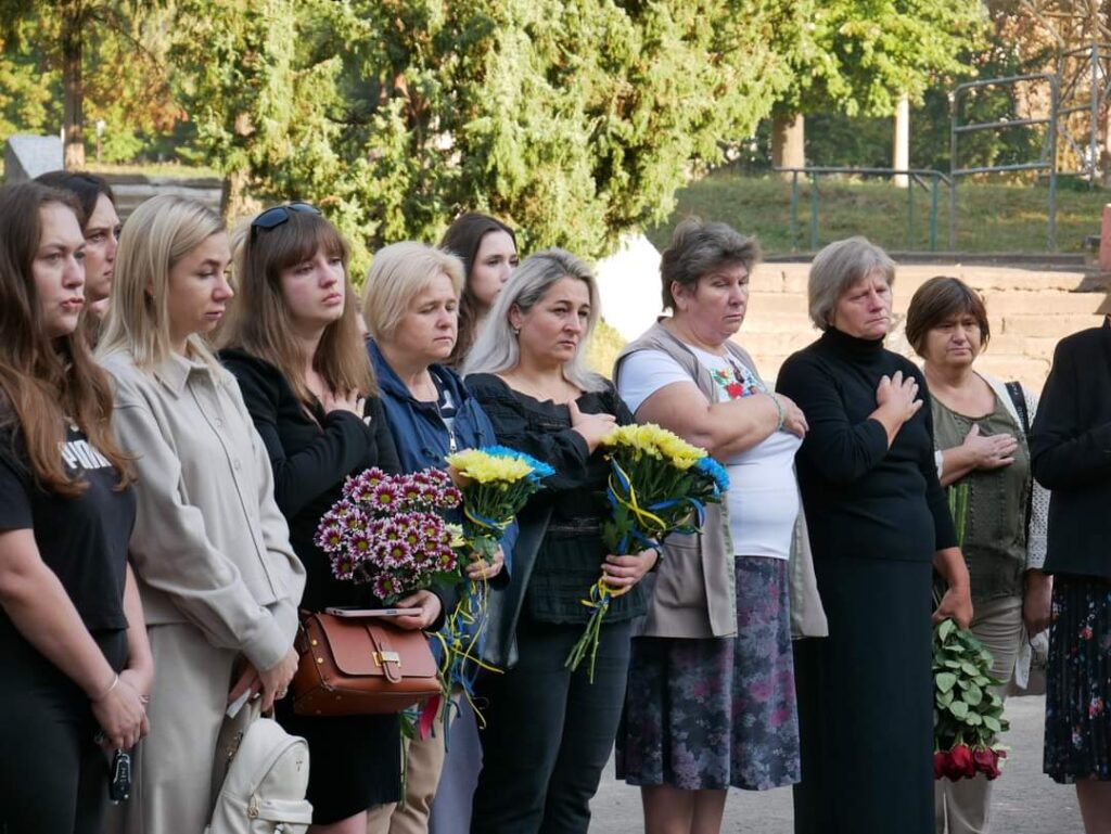 1 У Рівному вшанували пам'ять Героя Сергія Богатька