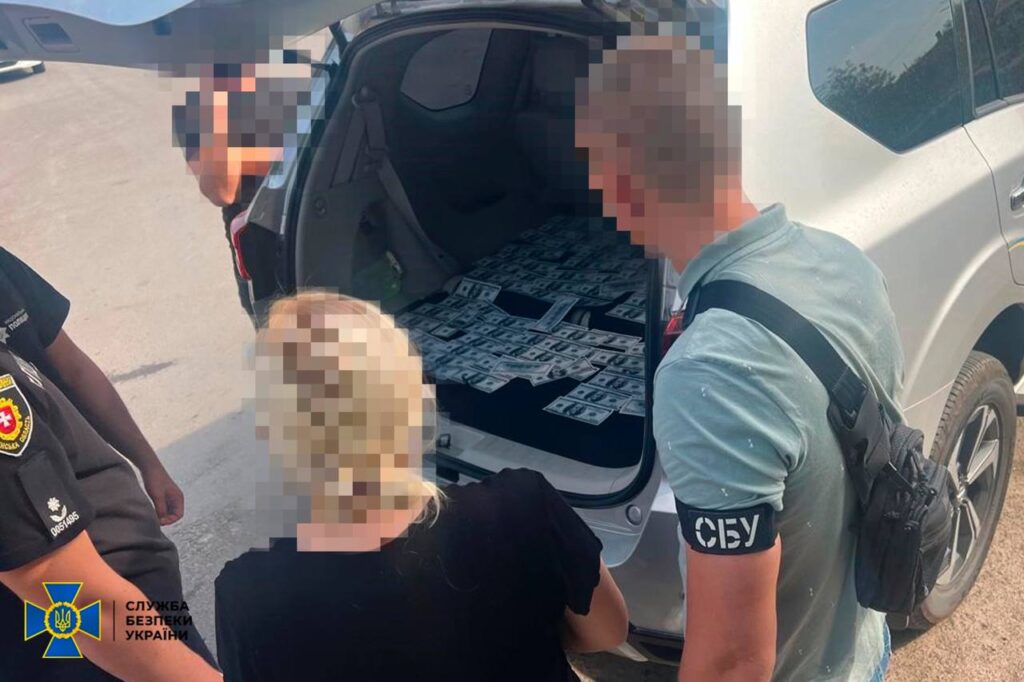 1 Стало відомо, кого затримали у військкоматі біля Рівного (ФОТО)