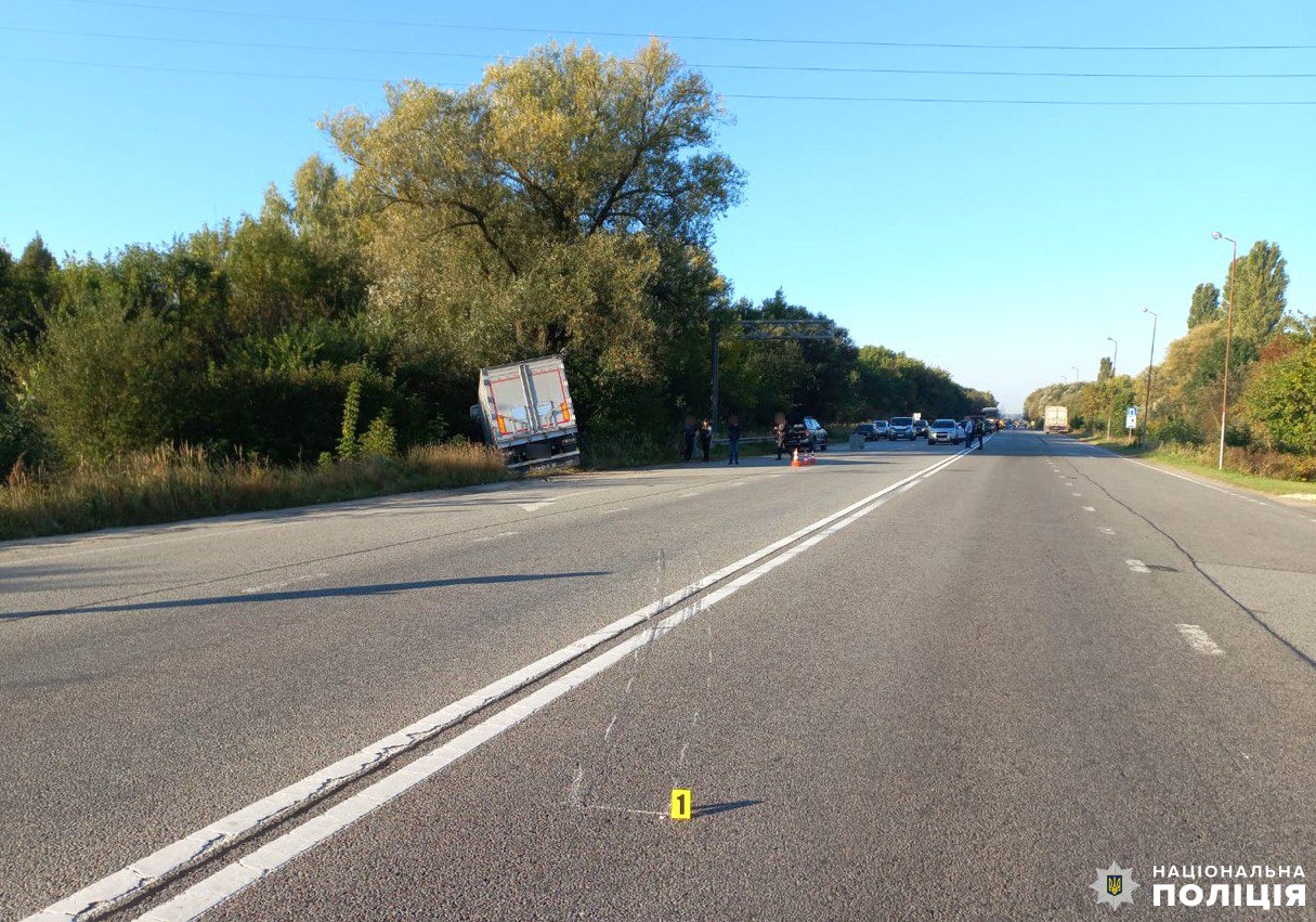 Врізався у дерево та загинув: стали відомі подробиці смертельної ДТП на Дубенщині 0000