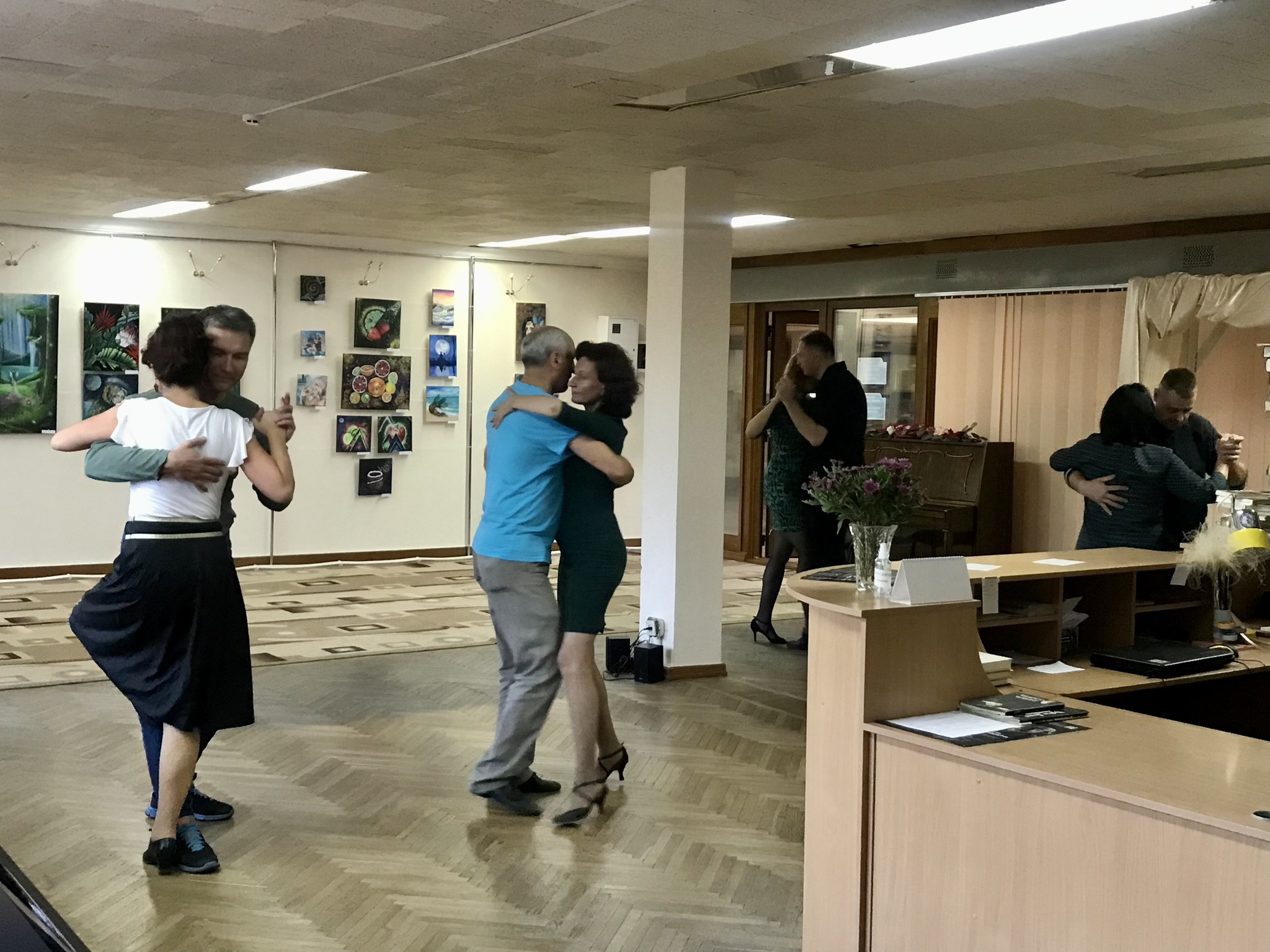 Рівненська обласна бібліотека запрошує на аргентинське танго 0000