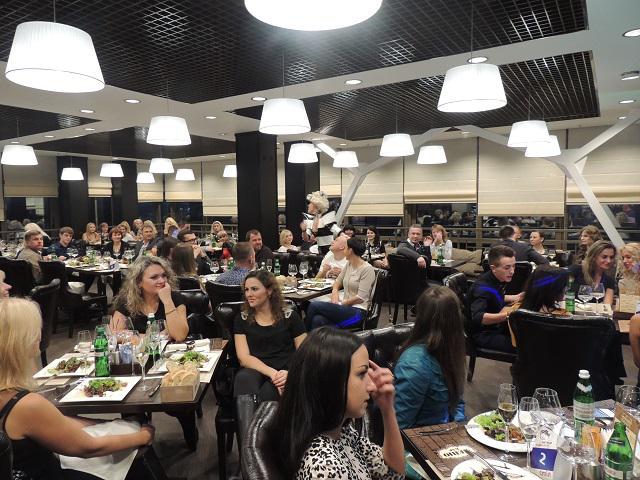 1 Найвищий у Рівному ресторан здають в оренду