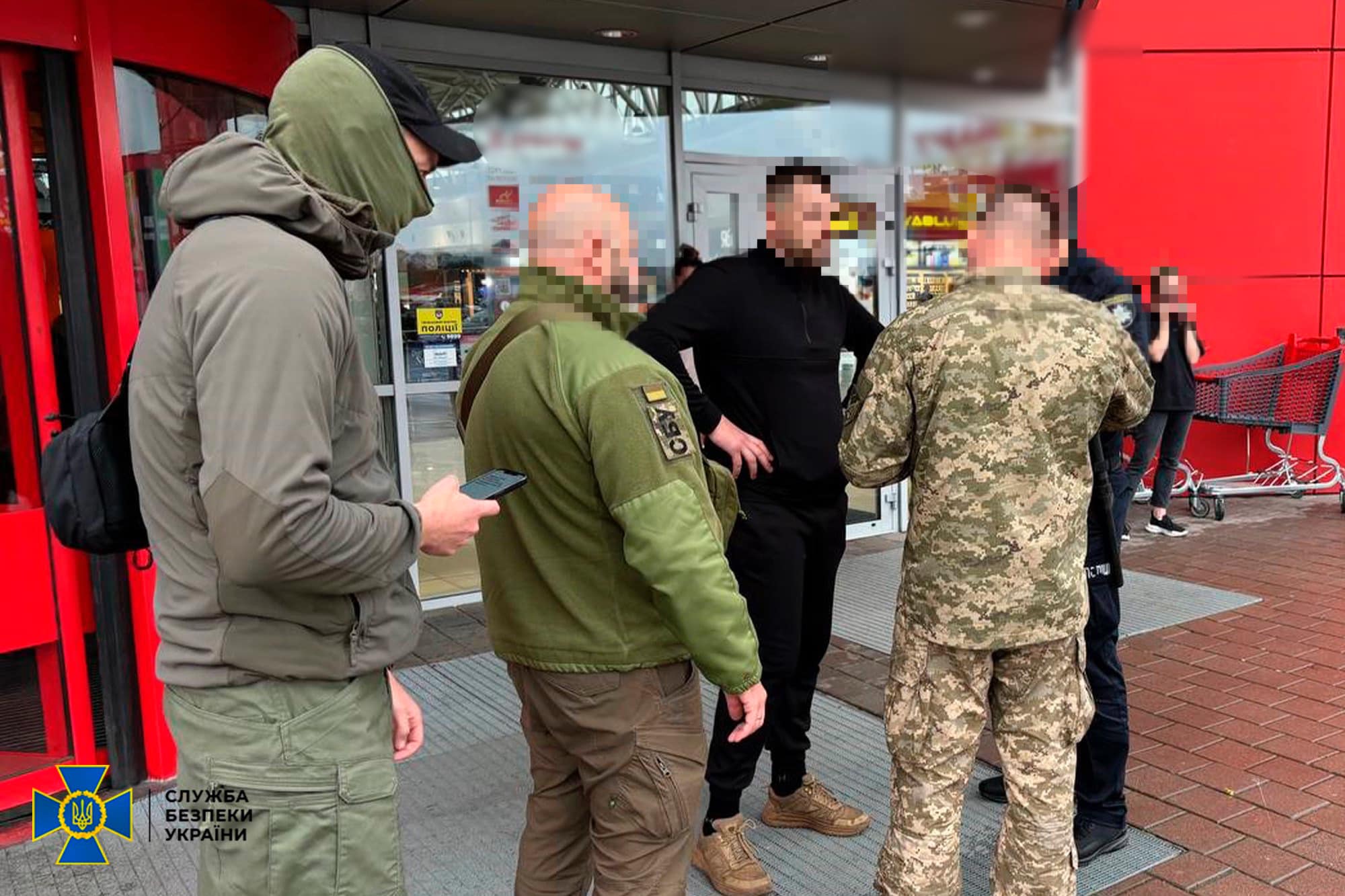 1 СБУ проводить безпекові заходи у Рівному