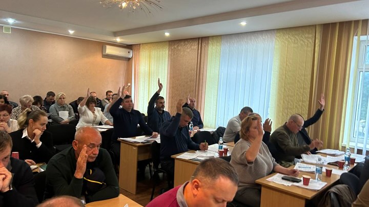 Депутати Сарненщини звернулися до ВРУ із закликом зберегти податки у місцевих бюджетах 0000