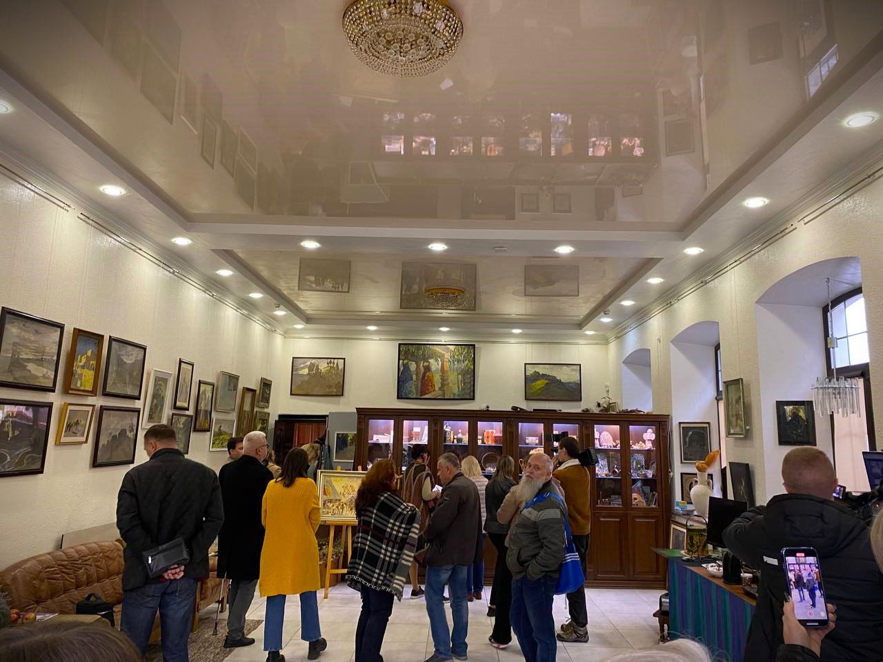 Рівненський краєзнавчий музей отримав у спадок квартиру Косміаді 0000