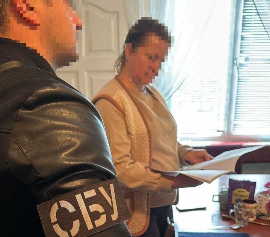 Поліцейські Рівненщини повідомили про підозру лікарці МСЕК
