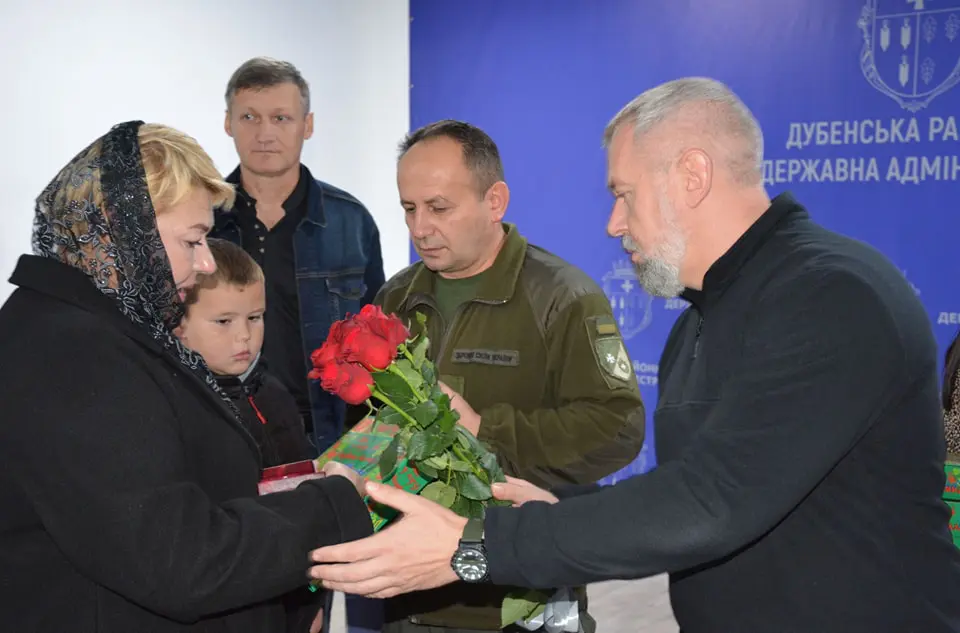 1 Батька п’ятьох дітей з Рівненщини посмертно нагородили орденом