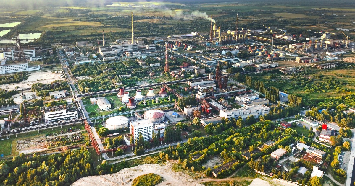 “Рівнеазот” відновив роботу після вимушеної зупинки через ворожі обстріли по енергетиці 0000
