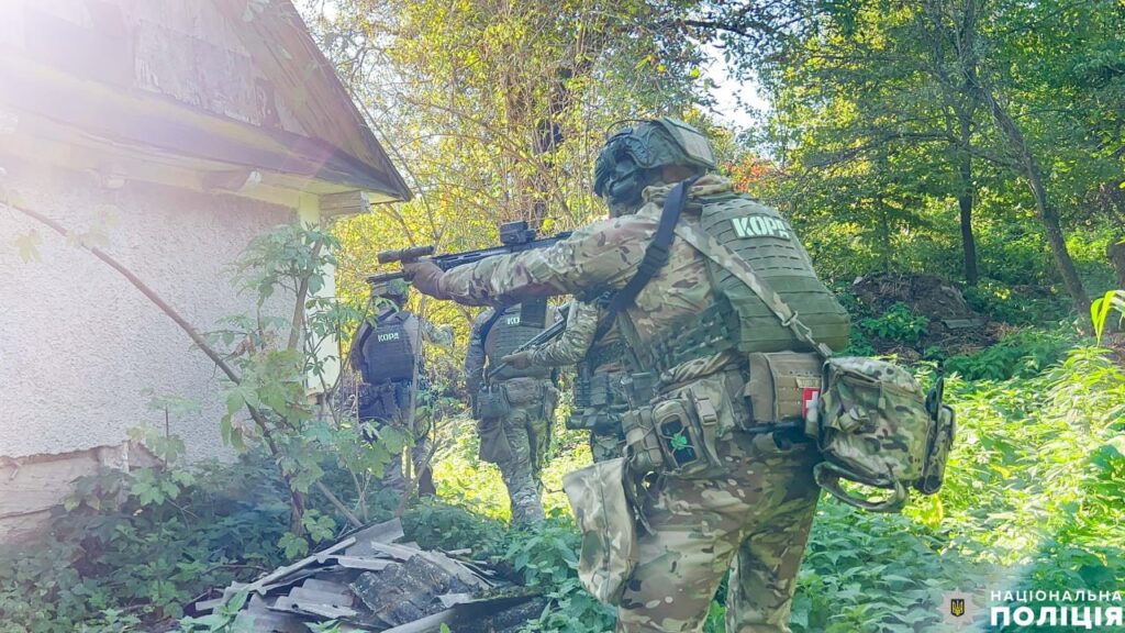 1 Поліцейські Рівненщини розшукують чоловіка, якого підозрюють у подвійному вбивстві