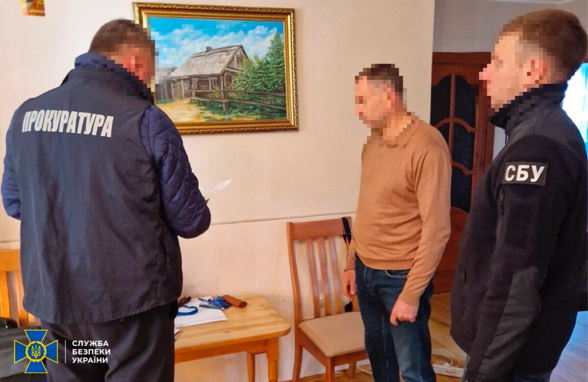Голову однієї із сільрад Рівненщини та його спільника спіймали на хабарі