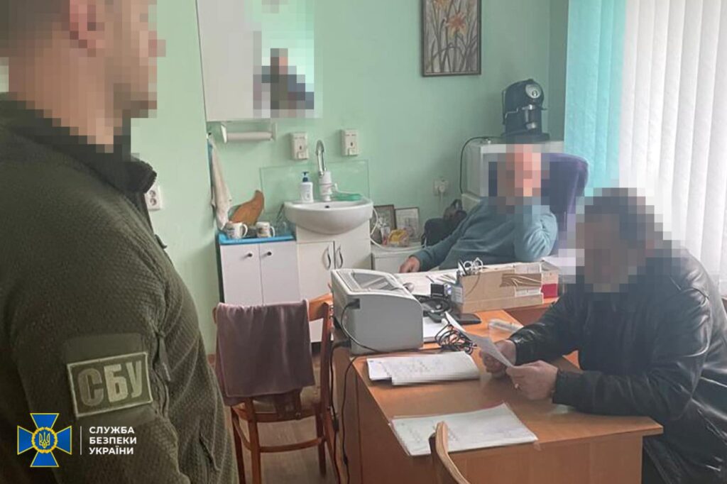 1 СБУ та Нацполіція викрили у Рівному злочинну групу із 29 осіб, які «заробляли» на ухилянтах